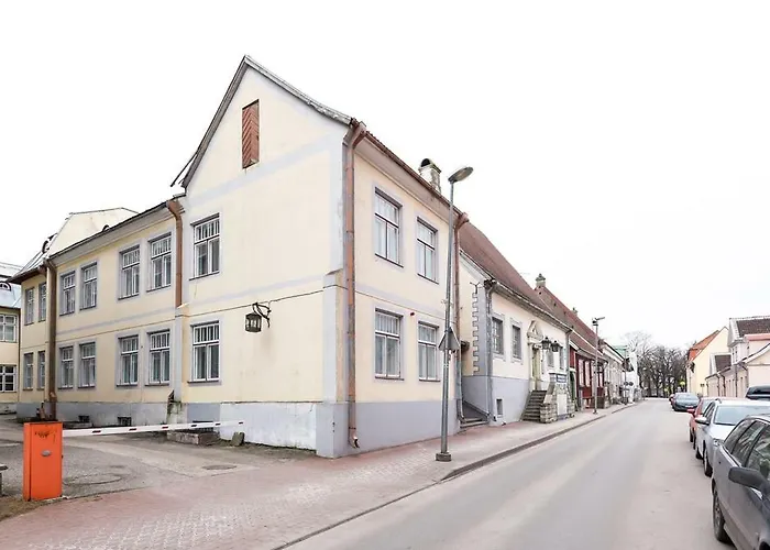 Kuninga Center * Pärnu